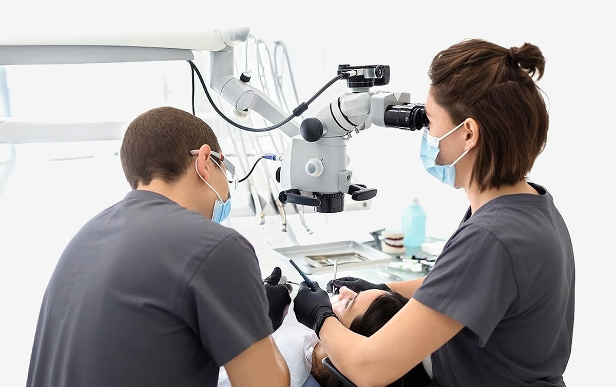 Clínica dental en Barcelona especializada en endodoncia. Dr. Sergio Irazusta.