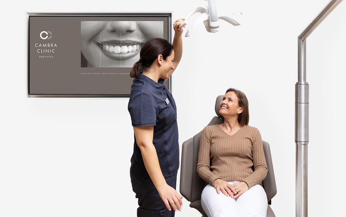Clínica dental en Barcelona especializada en carillas dentales y estética dental - Dra Núria Planas